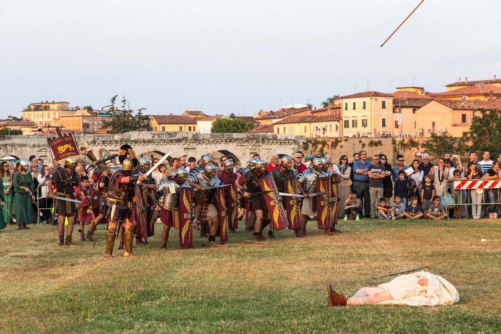 Rievocazione storica a cura della Legio XIII Gemina-Rubico