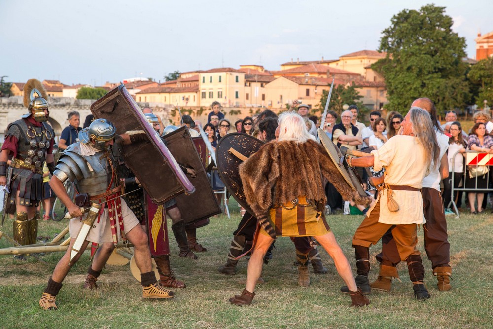 Rievocazione storica a cura della Legio XIII Gemina-Rubico